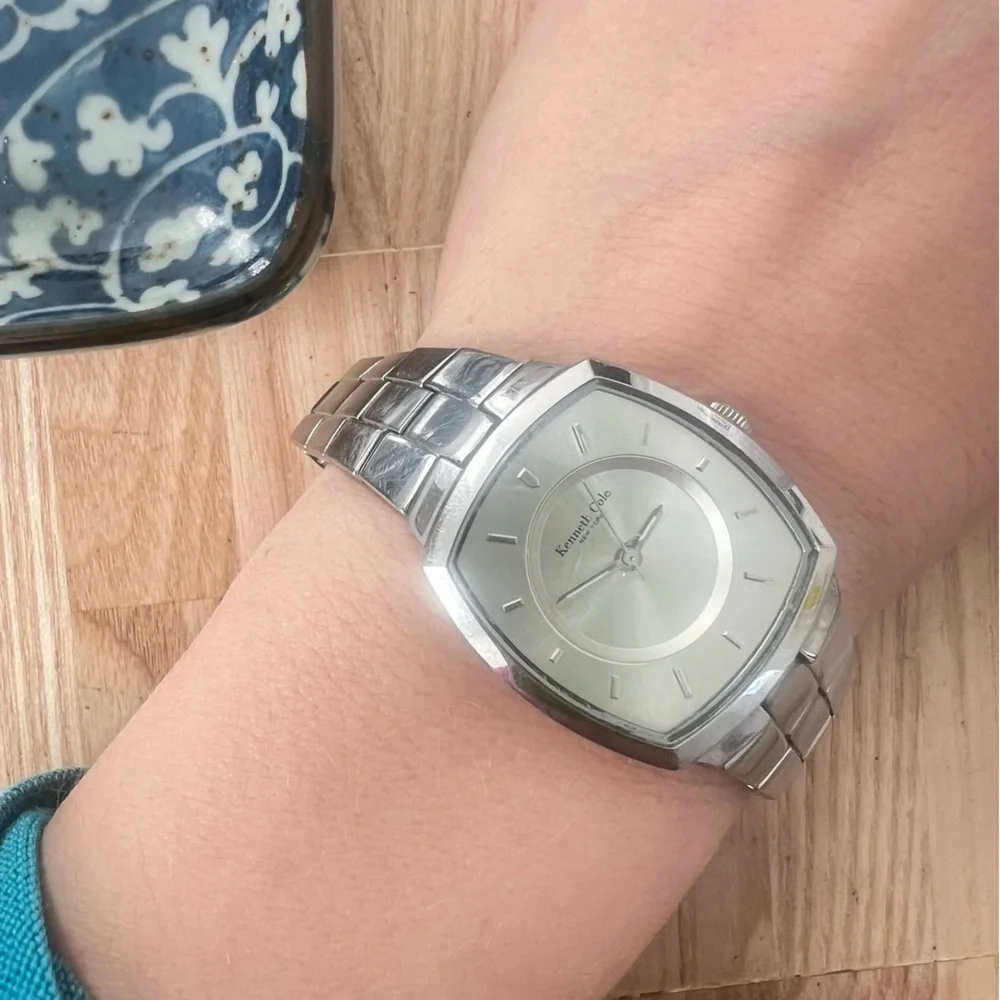 Kenneth Cole New York rectangular silver tone steel dress watch NEW BATTERY